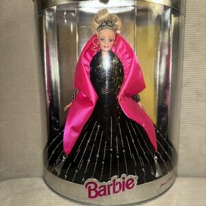 1998 Happy Holidays Special Edition Barbie Doll (Mattel Model #20200)
